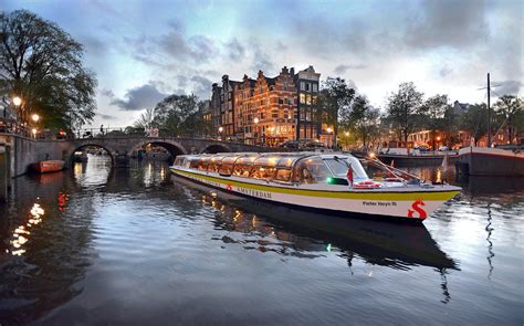 amsterdam canal cruises sightseeing cruises dinner cruises cruise combos
