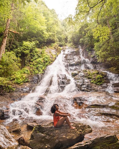 12 Incredible Waterfalls Near Helen Georgia How To Get To Them A