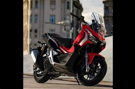 This new model is based on honda's refined pcx150 platform, but puts a unique adventure twist on scootering with aggressive styling and high travel suspension. 2019 Honda X-ADV 150 Unveiled At GIIAS; Looks Like Smaller ...