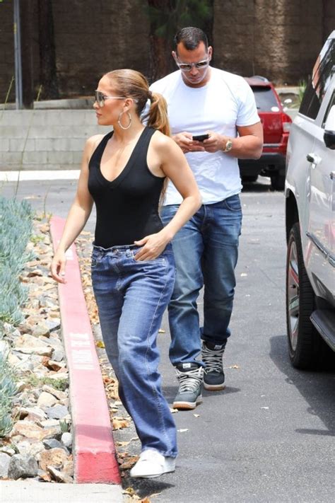 Jennifer Lopez Braless Hot Celebs Home