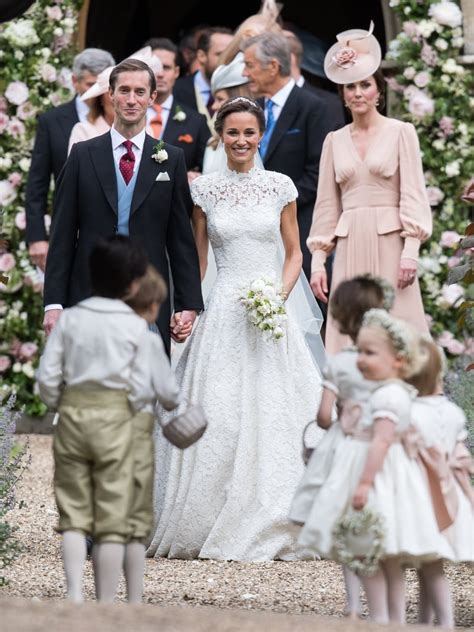 Pippa Middletons Wedding Dress Popsugar Fashion Photo 12