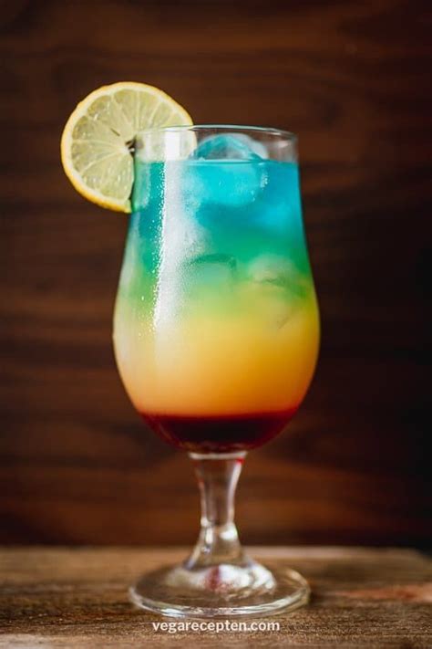 Rainbow Paradise Cocktail With Blue Curacao Vega Recepten Recipe