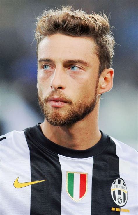 #claudio marchisio #mygif #it's terrible italy didn't make it through for many reasons and one of #claudio marchisio #here you go i found the full sized hq versions #literally everyone ignores me. Pin von Ashraf Bin Alhaj auf Forza Juve 📣 | Sportler ...