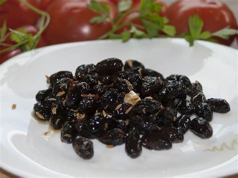 olive nere al forno ricette sfiziose e consigli utili olio cristofaro