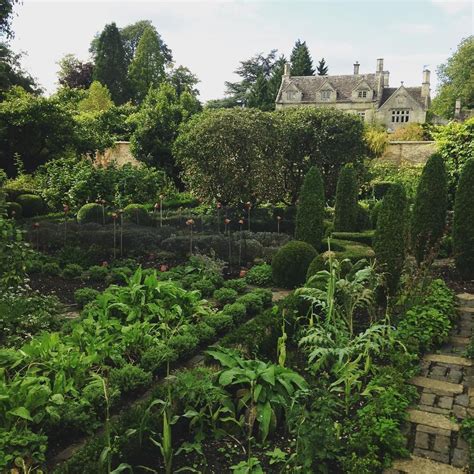 Beautiful Cotswold Gardens You Need To Visit Garden Design And Expert