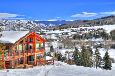 Aspen Snowmass Smuggs Lead Skis Resorts Of The Year Media Group