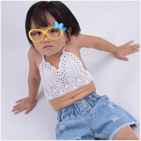 2021 2019 Fashion Children Crochet Bikini Top Sexy Hollow Out Halter V