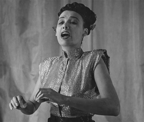 41 Sultry Facts About Lena Horne Hollywood S Velvet Voice