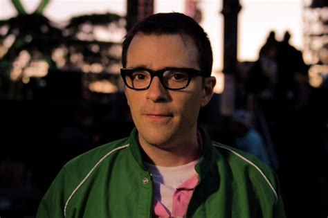 Rivers Cuomos Life Is Being Turned Into A Tv Sitcom