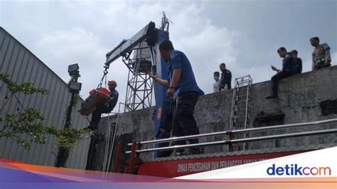 Segores Luka Di Jasad Dalam Tangki Air Di Bandung