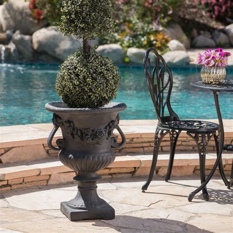 Bunny Vista Outdoor Light Weight Concrete Urn In 2021 Cast Stone