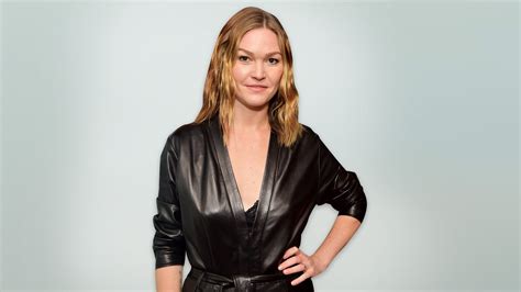 Julia Stiles News Tips And Guides Glamour