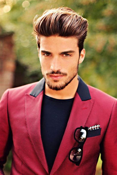 De nouvelles coiffures pour hommes apparaissent constamment dans les salons de coiffure à travers le voici donc sans plus attendre le nouveau top 100 des coiffures homme pour l'année 2019. coiffure homme balayage - Coupe pour homme