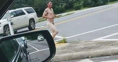 Man In Pensacola Florida Running Down The Street Naked Album On Imgur
