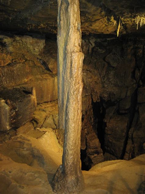 Ingleborough Cave Dales Rocks