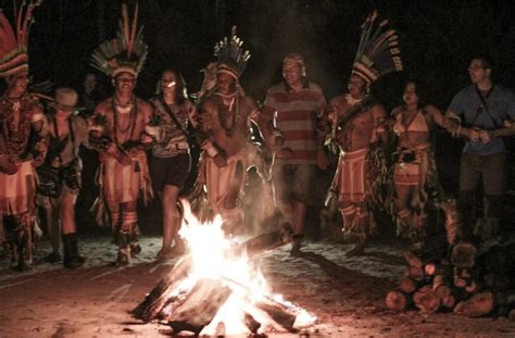 Aldeias Abrem As Portas Para O Turismo E Visitantes Podem Conhecer A Rotina E Cultura Dos índios