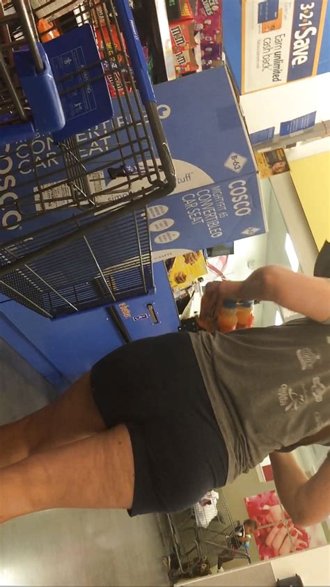 Big Booty Walmart Milf