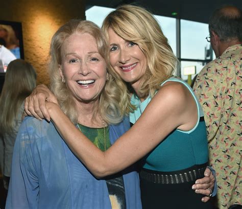 Laura Dern Shares Photo With Her Mother Diane Ladd You Are My Endless Inspiration Abc News