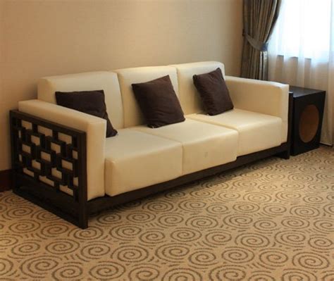 Sofás modernos las sillas de diseño suelen destacar por su originalidad, con líneas innovadoras que a menudo se asocian a un estilo vanguardista y contemporáneo. Mobiliario Hogar » Sillones Puff