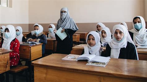 Westliche Staaten Fordern Von Taliban Wiedereröffnung Von Schulen Für Mädchen