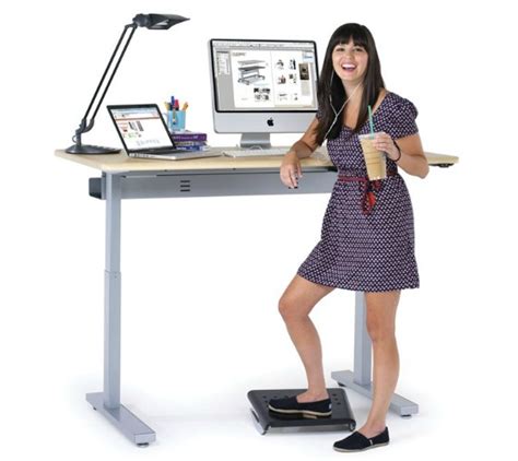 While at a standing desk, you will not stand still but you will make small movements with your legs one of benefits of a standing desk is that you do not need to get distracted from your work by any. Health Benefits of Standing Desks - Vibrant Wellness Journal