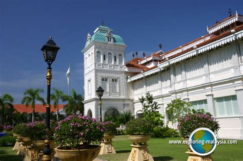 Mengetahui sultan mansyur sah pada 1. Istana Ulu (Galeri Sultan Azlan Shah), Kuala Kangsar, Malaysia