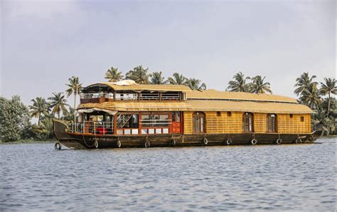 Best 3 Bedroom Houseboat In Alleppey The Ultimate Luxury