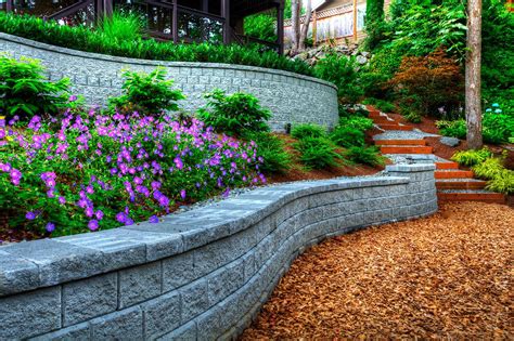 Landscaping A Retaining Wall With Plants Image To U