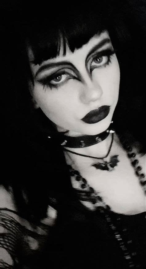 Top 10 Gothic Makeup Ideas And Inspiration