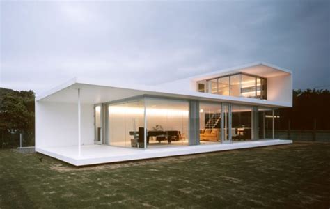 Modern Minimalist House In Japan Folds To Frame Magnificent View