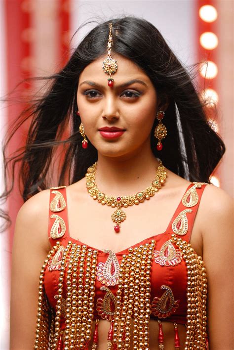 Actress Tollywood Gallery Monal Gajjar New Hot Photos From Sudigadu Movie