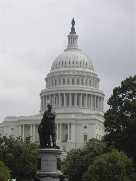 Places To Go, Buildings To See: US Capitol Building - Washington, DC
