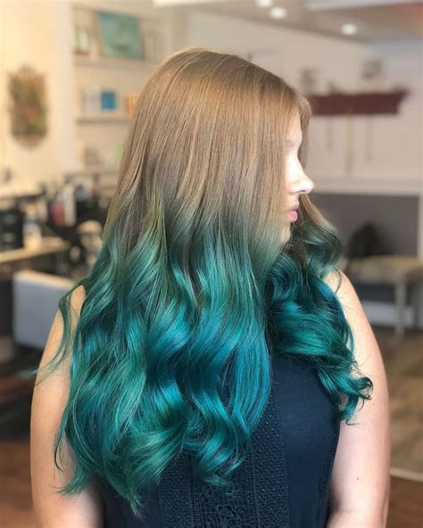 Haighthair Has Blended These Aquamarine Tips So Effortlessly 💙 Such