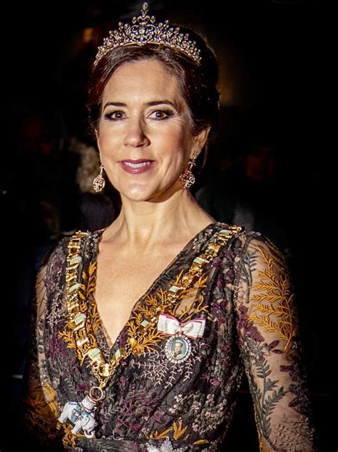 Crown Princess Mary Of Denmark Dons Stunning Tiara For Traditional New Year S Day Banquet