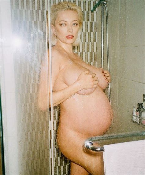 Caroline Vreeland Posing Nude During Pregnancy Photos Fappeningtime