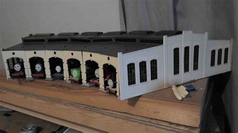 Heljan Roundhouse Painting The Tidmouth Sheds Project Part 3 Youtube