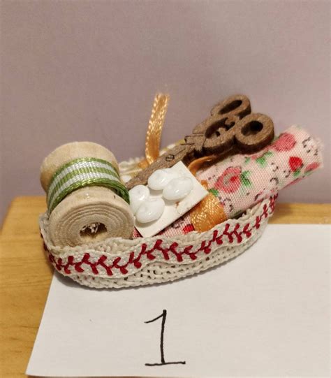 Miniatures Dolls House 112th Scale Miniature Haberdashery Basket For