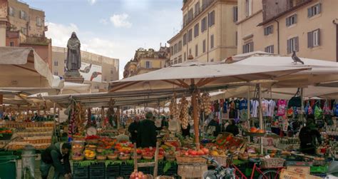 Mercato Di Campo Dei Fiori Giorni Orari E Curiosità Bags And Fruits
