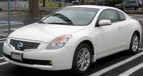 While the nissan 0 to 60 mph times and quarter. 2009 Nissan Altima 3.5 SE - Coupe V6 Manual