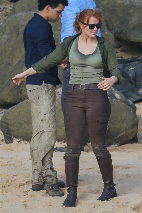 Bryce Dallas Howard On The Set Of Jurassic World 2 In Hawaii 7717 Jurassic Park Costume