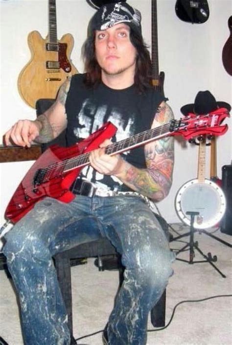 Pin By Tristany Gates On Brian Elwin Haner Aka Synyster Gates