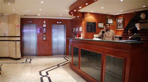Numerous banks, airline offices, shopping malls and dubai's famous meena bazar, are all situated nearby. فندق رش ان دبي Rush Inn Dubai - موقع عرب تورز