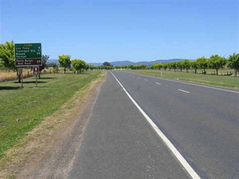 At the 2006 census, the population of the urban area was 21,960. Traralgon photos - Travel Victoria: accommodation ...
