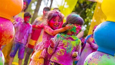 Holi Festival 2018 How The Thwarting Of A Hindu Demon King Led To The