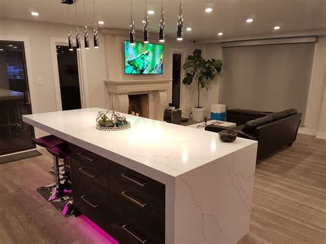 After looking around, suzanne hired miracle marble for the job. PARADA KITCHENS & BATHS | Kitchen & Bathroom - Cabinets & Design in Toronto | HomeStars