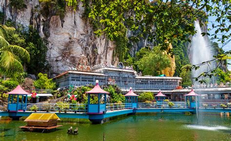 The site is open daily, and gets busy on weekends and major religious holidays. Batu Caves Tour, Kuala Lumpur | Book At ₹650 Only