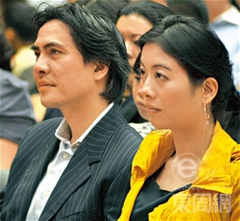 This is a list of members of the 11th national people's congress. Eastweek.com.hk 東周網【東周刊官方網站】 - 時事 - 城中人．事 - 名人部署 仔女入名校 許曉暉逛超市教計數