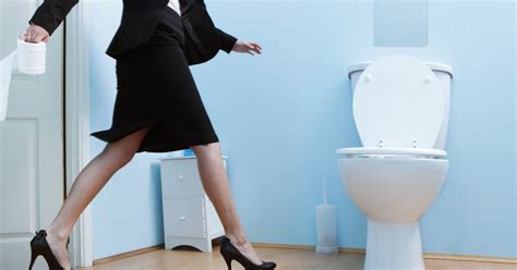 Toilet Anxiety Should I Stay Or Should I Go Huffpost Uk