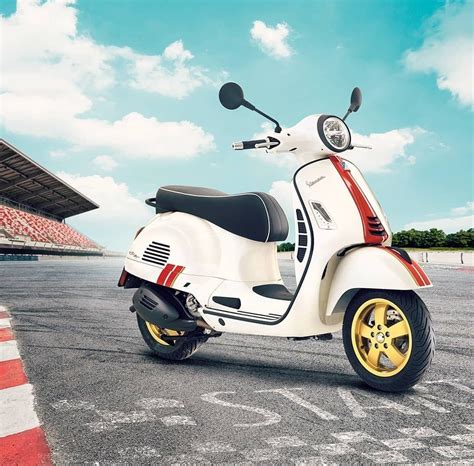 Thease piaggio vespas are in different conditions: Top 5 Vespa Scooters to buy in 2020 | Vespa, Vespa ...