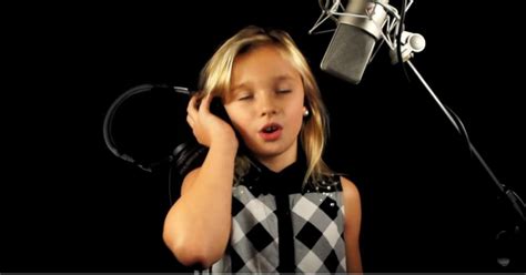Talented 10 Year Old Girl Sings A Beautiful Cover Of Dolly Partons